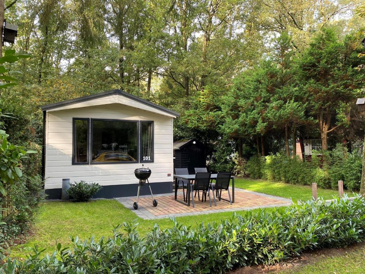 Beautiful Chalet In The Woods With A Shared Pool Vledder Extérieur photo